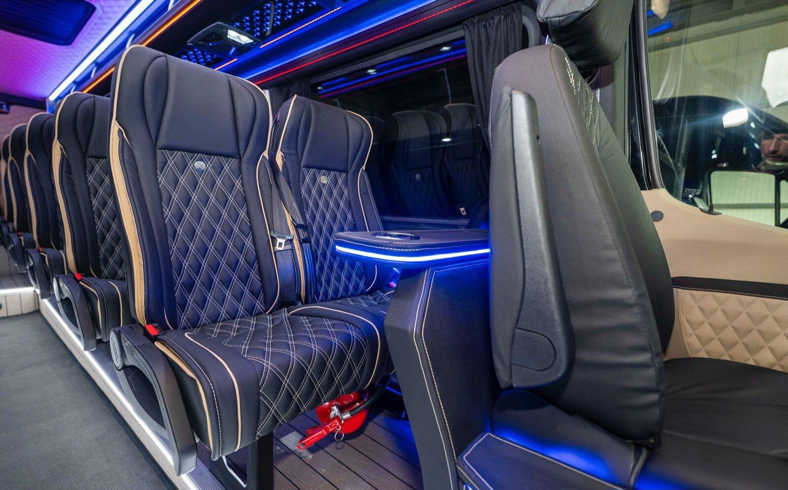 Mercedes Sprinter VIP avec chauffeur privé - MAB XXI (5)